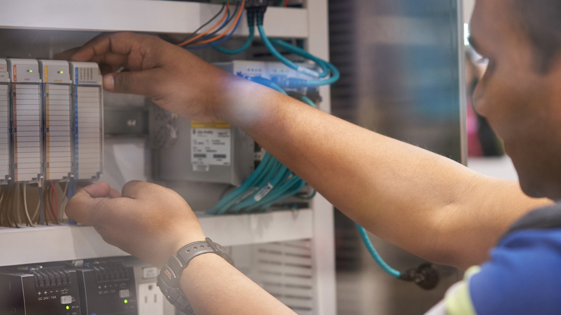 Male switching out modules in a manufacturing environment